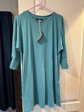 Women’s Teal Shirred-Sleeve Tunic Top